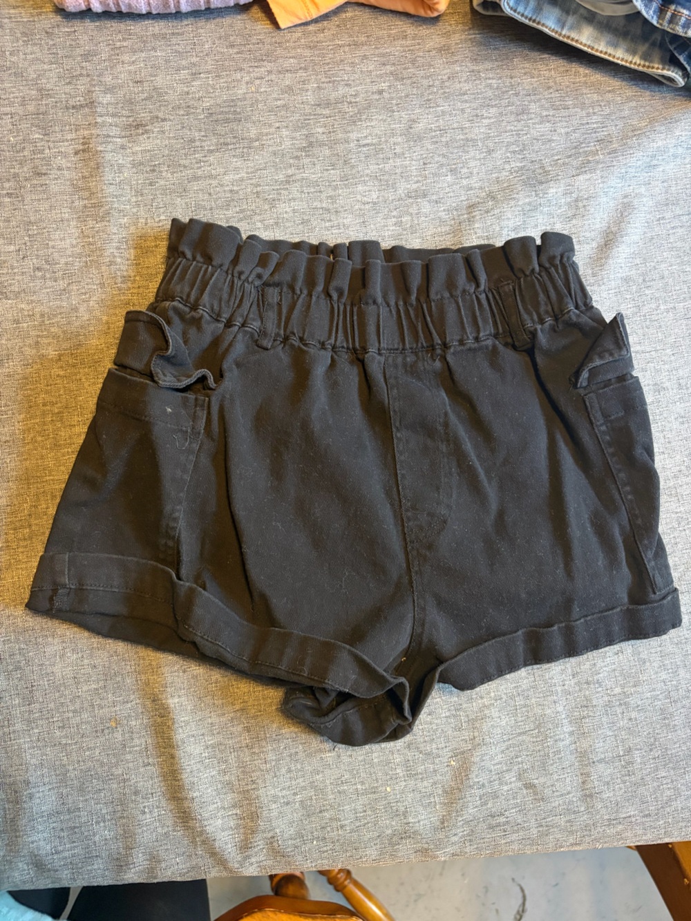Kendall & Kylie Black High Waist Elastic Waistband Shorts